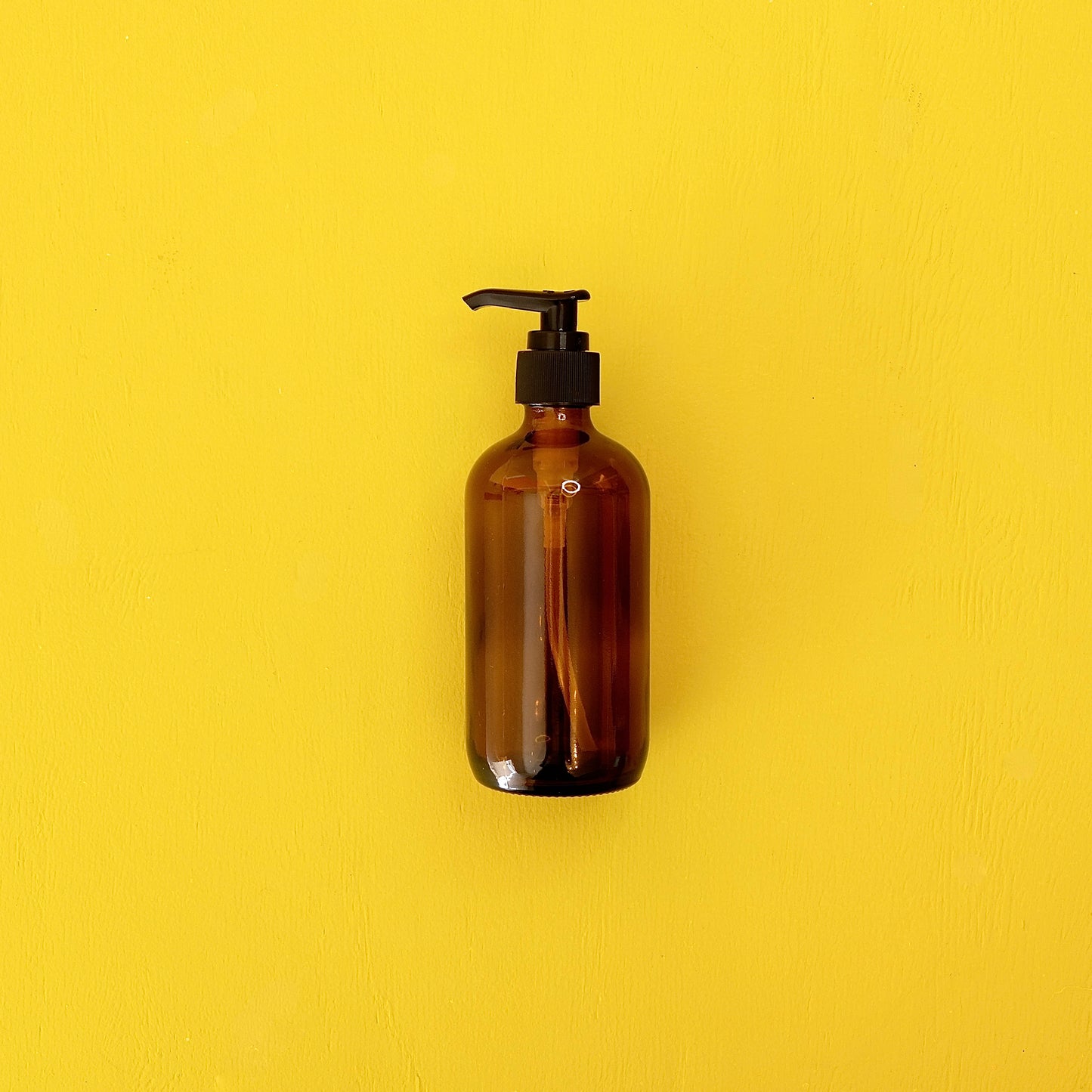 GLASS BOTTLE WITH PUMP
