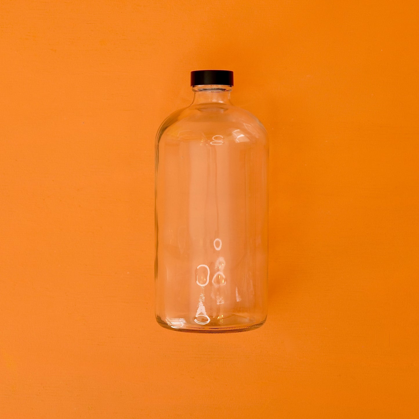 GLASS BOTTLE WITH CAP