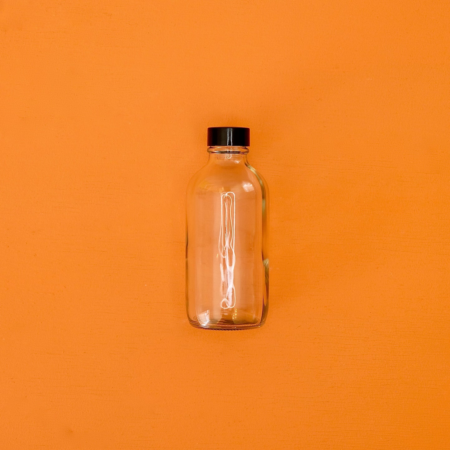 GLASS BOTTLE WITH CAP