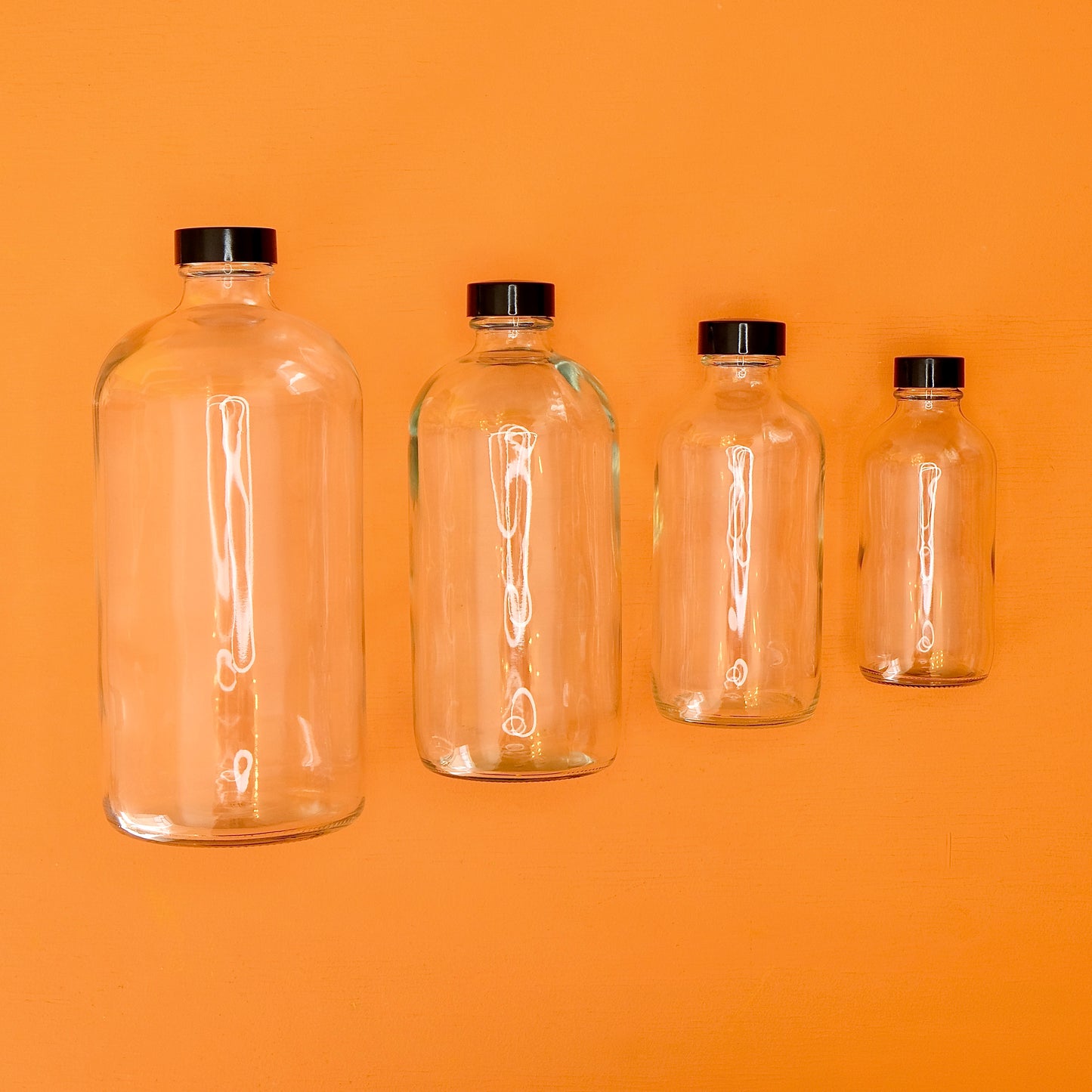 GLASS BOTTLE WITH CAP