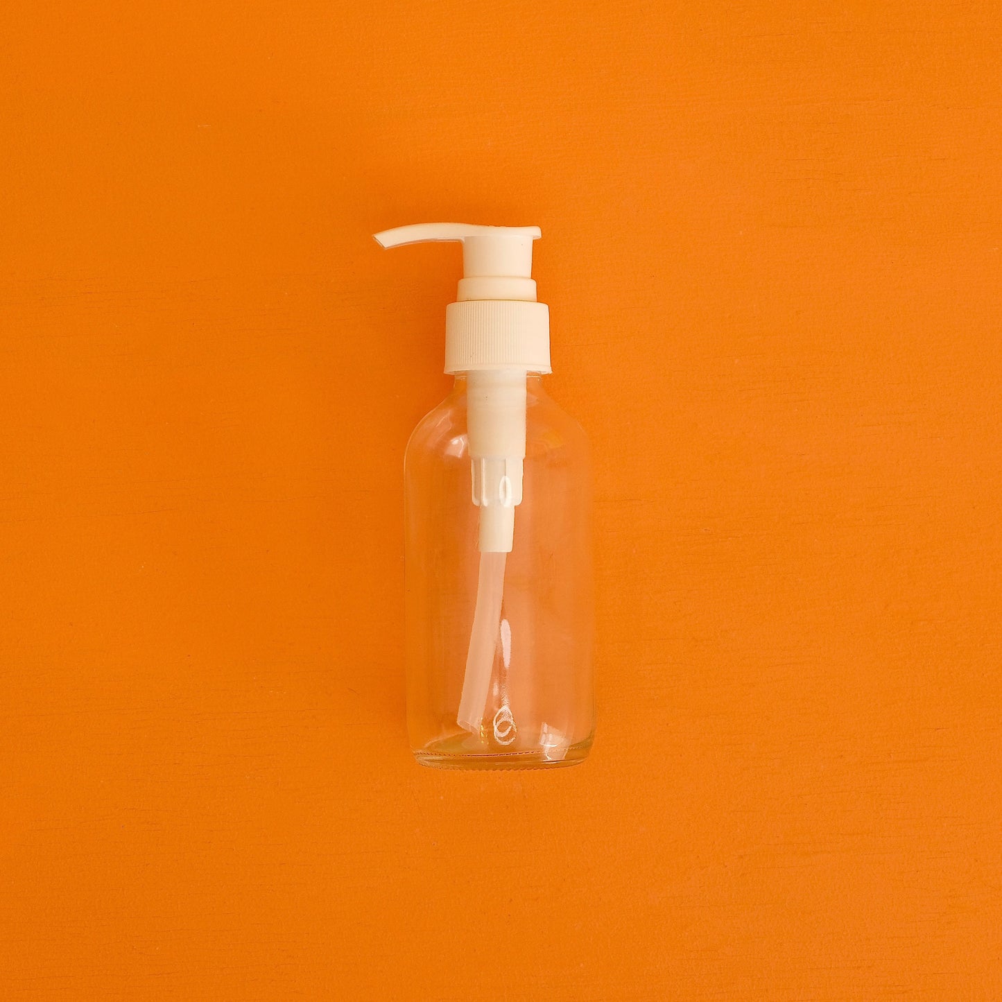 GLASS BOTTLE WITH PUMP