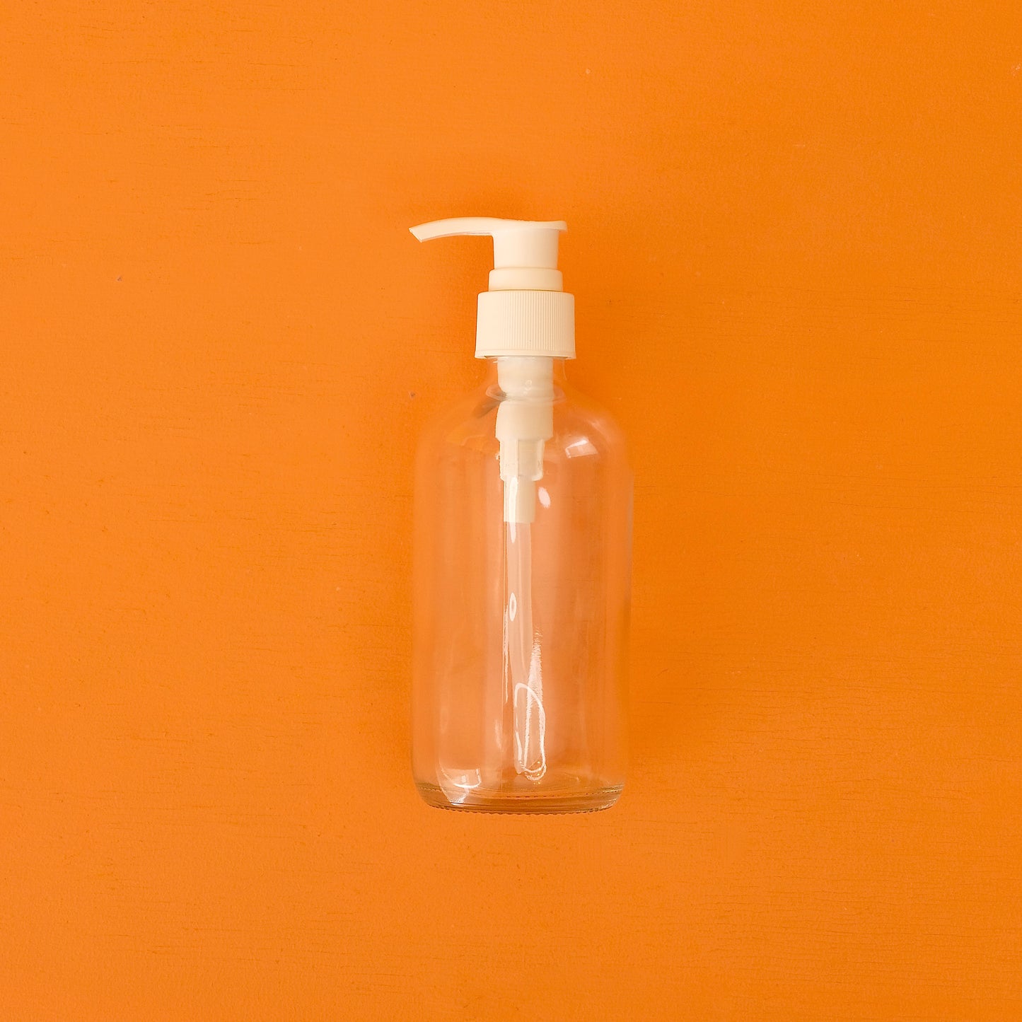 GLASS BOTTLE WITH PUMP