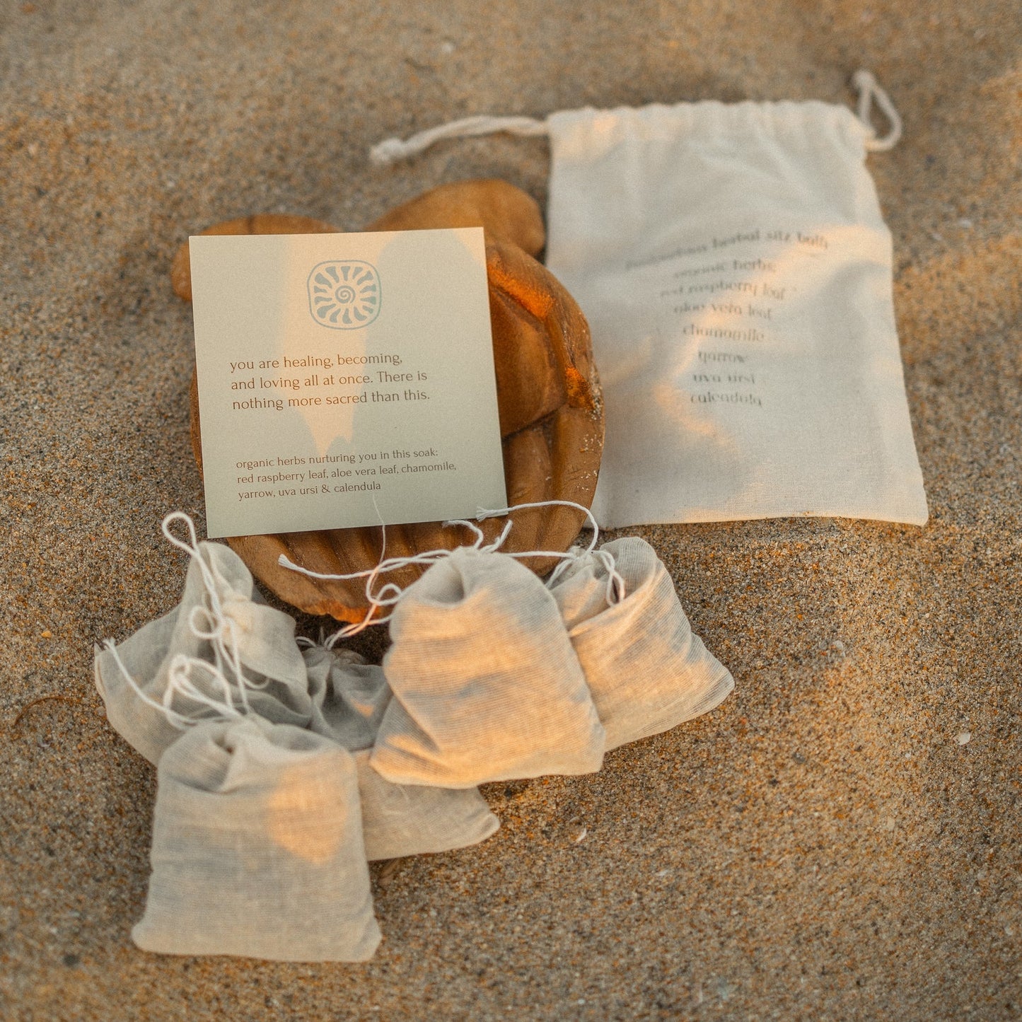POSTPARTUM HERBAL SITZ BATH BY HONEYBEE HIPPIE