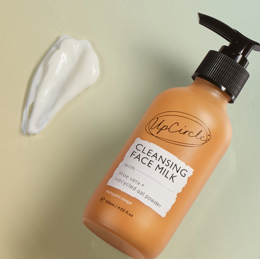 CLEANSING FACE MILK WITH ALOE VERA + OAT POWDER