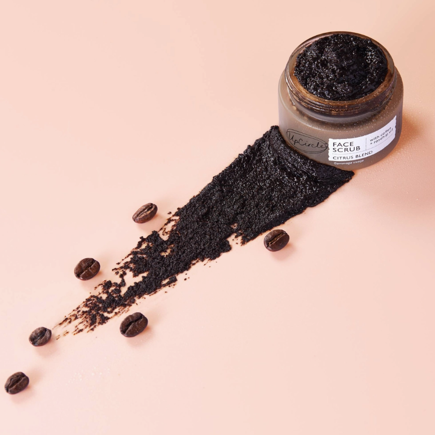 FACE SCRUB WITH COFFEE + ROSEHIP EXFOILATOR